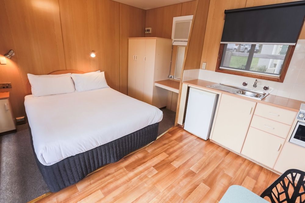 Studio Cabin