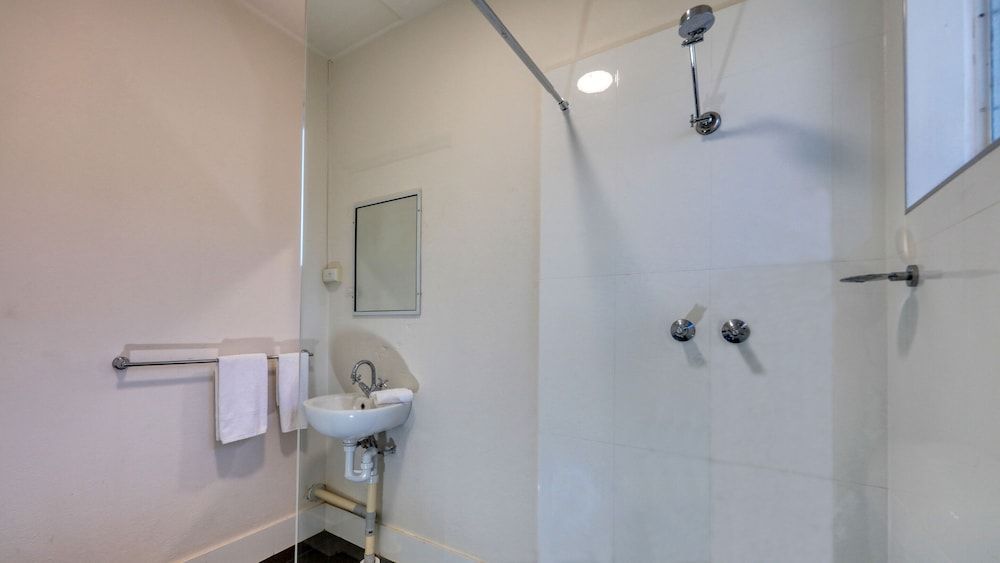 Cowra Motor Inn Business Studio, 1 Bedroom, Non Smoking 3