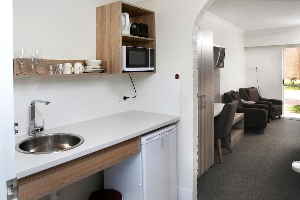 Aston Motel Yamba Room (Standard King) 5