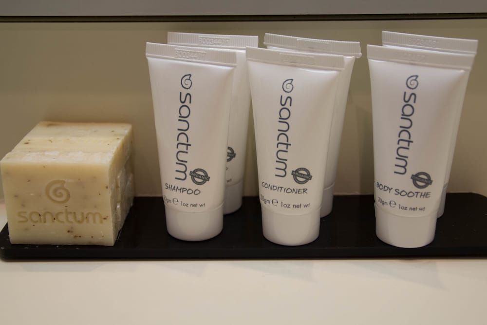 Gladstone Capricorn Apartments Studio Queen 4