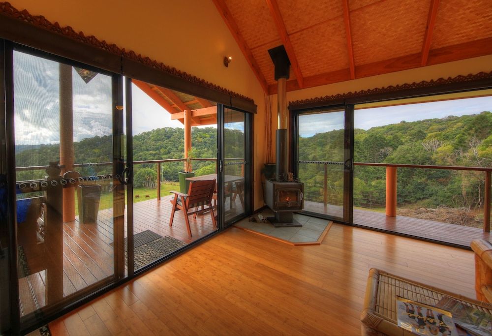 Maleny Tropical Retreat Balinese B&B Tanah Lot King Spa Villa (New) 2