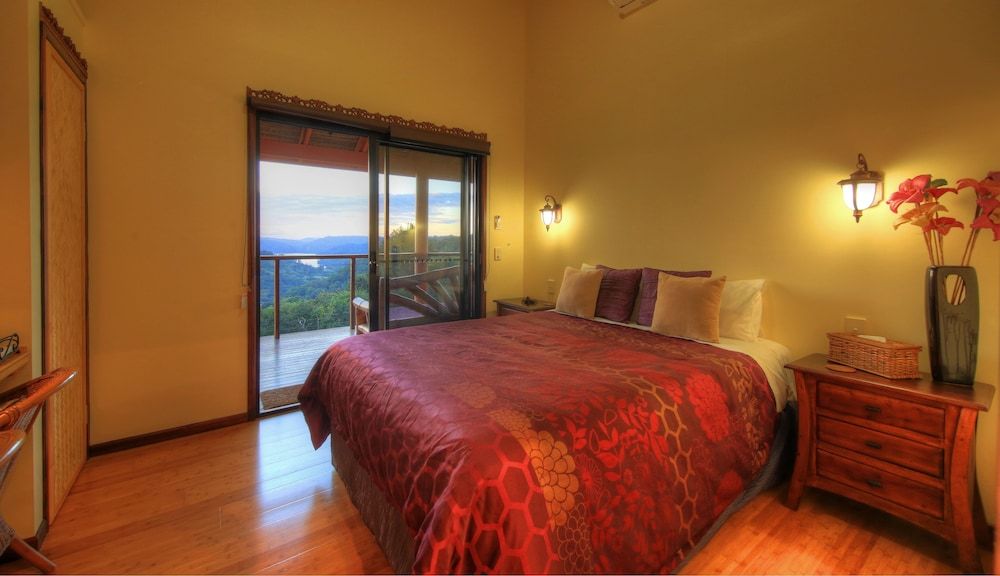 Maleny Tropical Retreat Balinese B&B