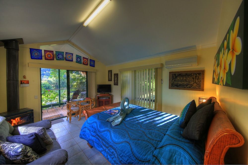 Tuban Spa Cabin (Older Style)