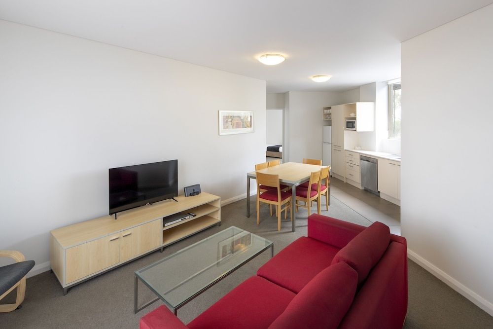 Mantra Castle Hill Sydney Two Bedroom Apartment, Two King Beds 9