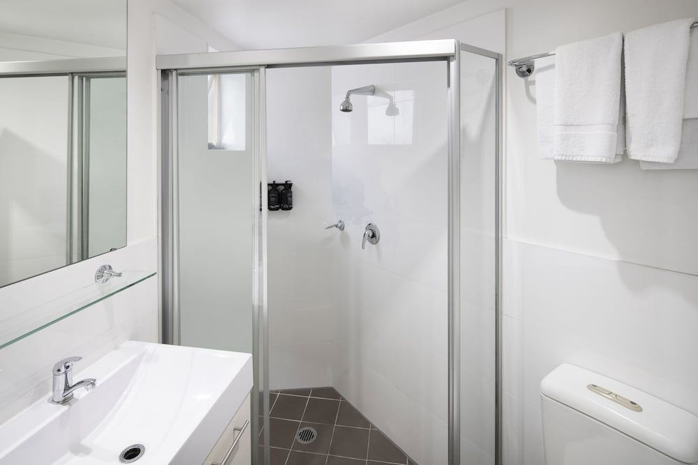 Mantra Castle Hill Sydney One Bedroom Apartment, 1 King Bed 10