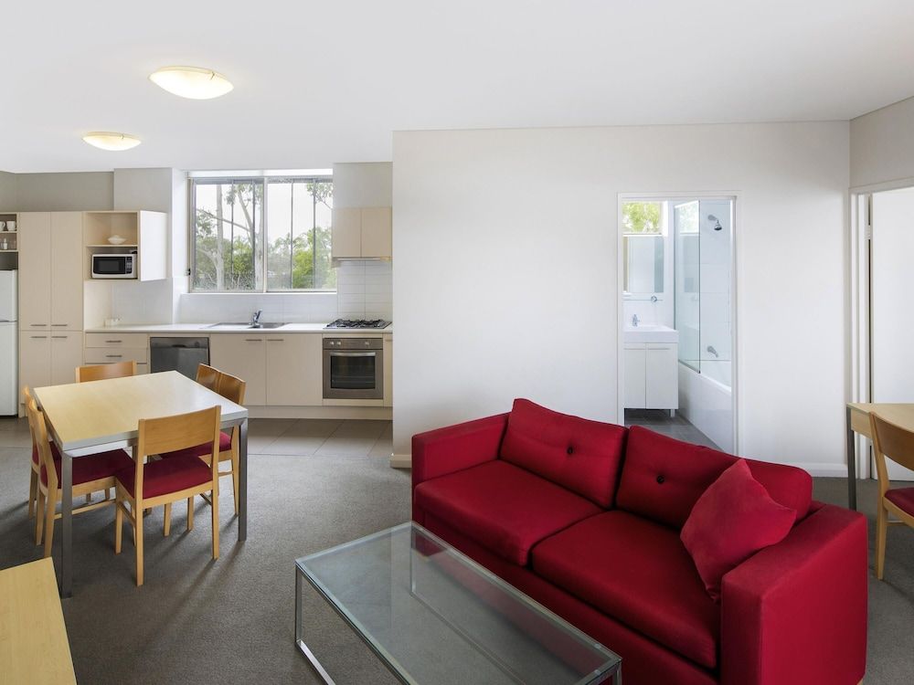 Mantra Castle Hill Sydney Two Bedroom Apartment, Two King Beds 12