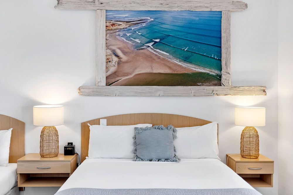 COAST motel and apartments Superior Suite with Ocean View - Upstairs 4