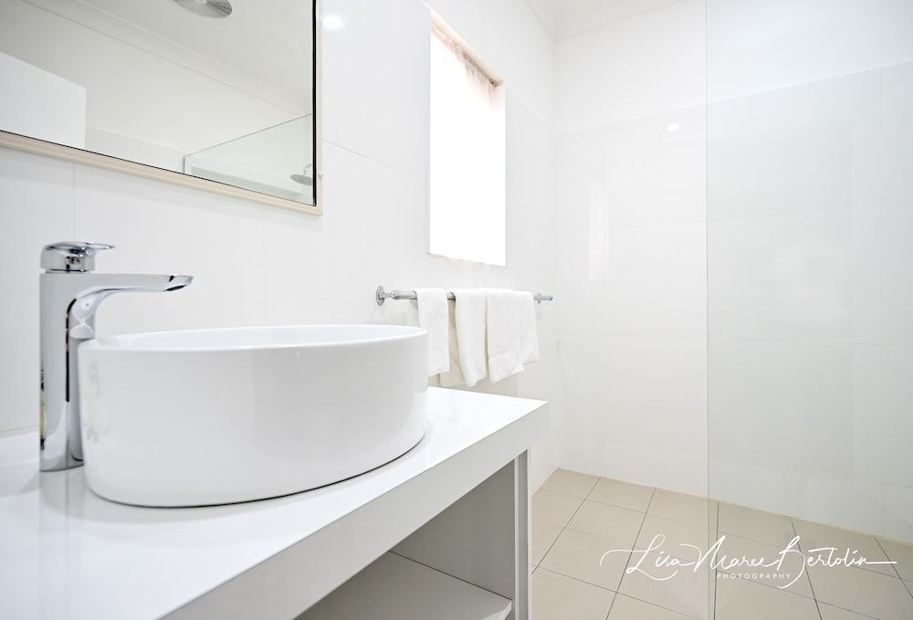 Narrandera Club Motor Inn Standard Queen Room 6