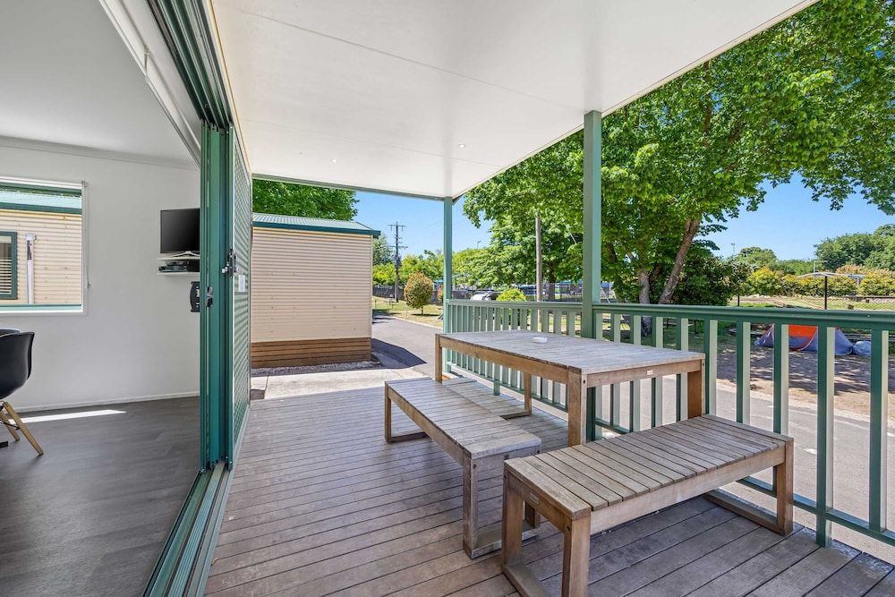 Eureka Stockade Holiday Park Two Bedroom Premium Family Villa 3