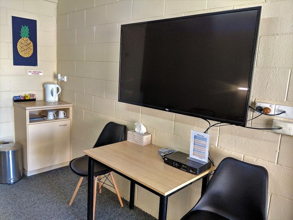 Sail Inn Motel Standard Double Room, 1 Queen Bed, Refrigerator & Microwave, Ground Floor 6