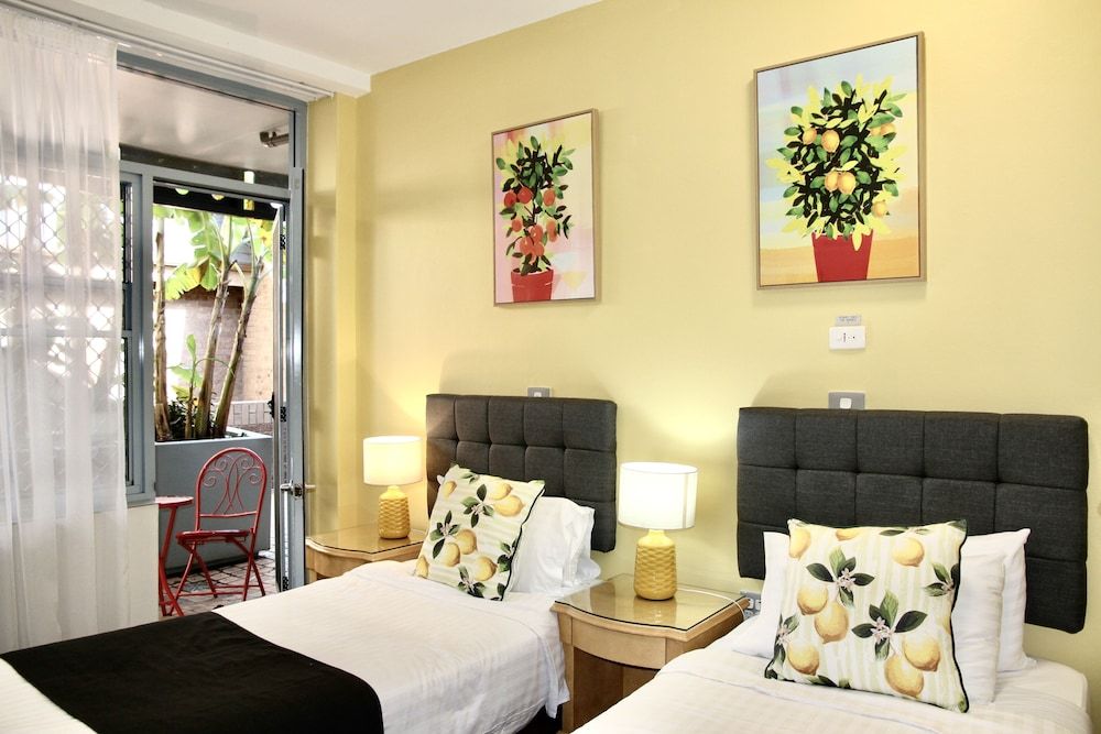 Mariners Court Hotel Sydney Twin Room 4