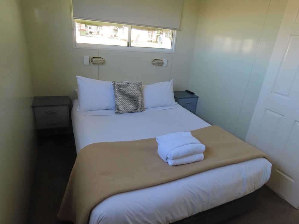 2 Bedroom Villa sleeps 4