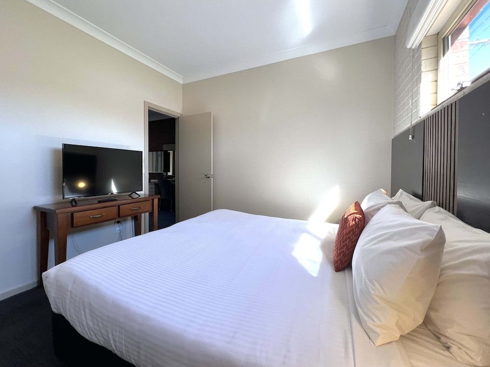 Burke And Wills Motor Inn Swan Hill Family Suite 7