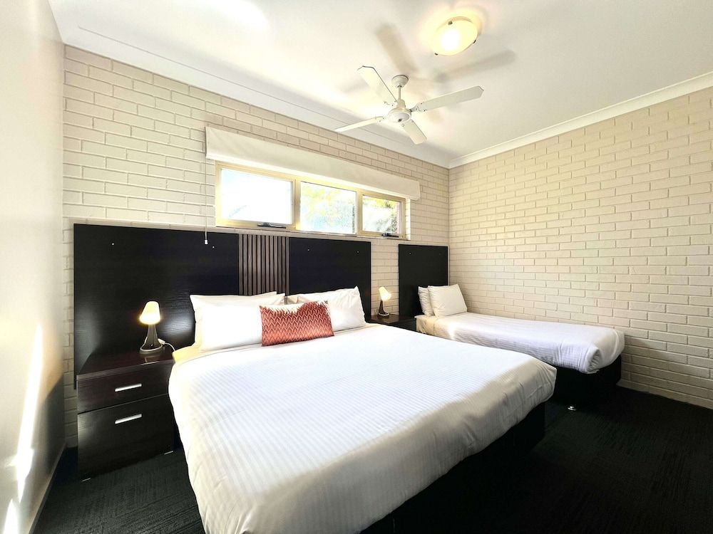 Burke And Wills Motor Inn Swan Hill Family Suite 9