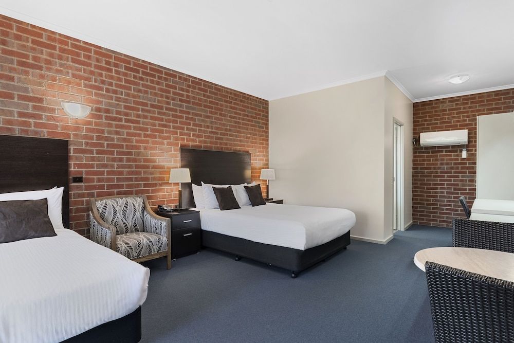 Burke And Wills Motor Inn Swan Hill Executive Twin