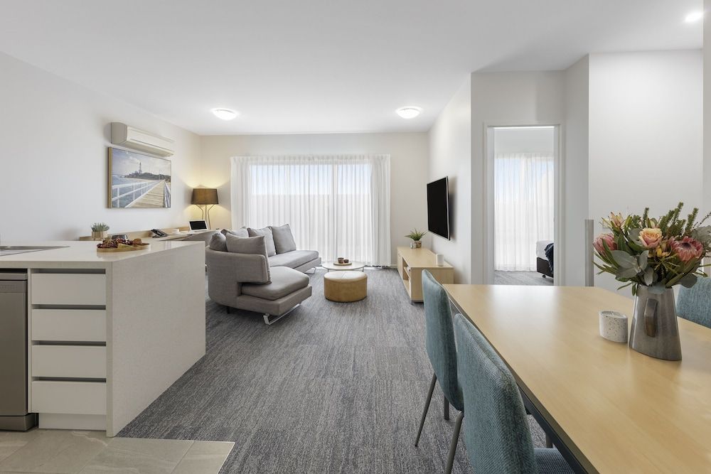 Quest Geelong Two Bedroom Apartment 8