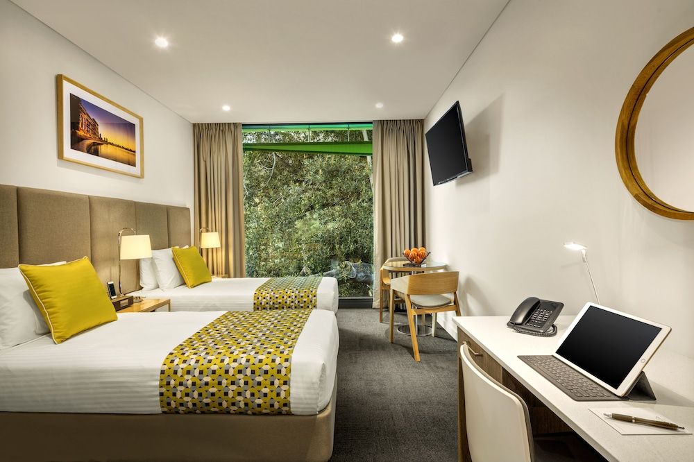 Quest Mounts Bay Road Executive Studio, 1 King Bed 4