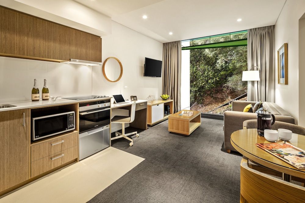 Quest Mounts Bay Road One Bedroom Apartment 2