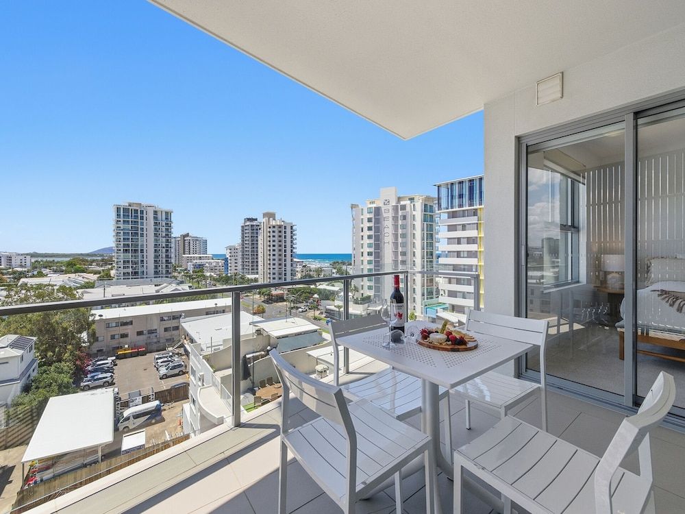 Beach on Sixth Verve - 2 Bedroom Partial Ocean View Apartment (located 150m away at 92 Sixth Ave, Maroochydore) 4
