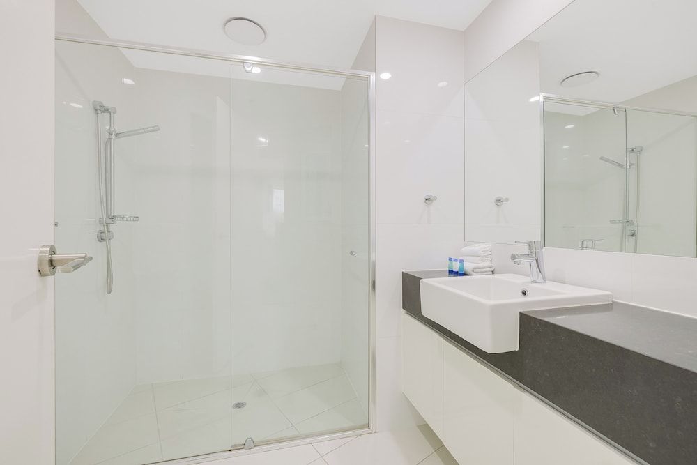 Beach on Sixth 2 Bedroom Ocean View Superior High Floor Apartment 13