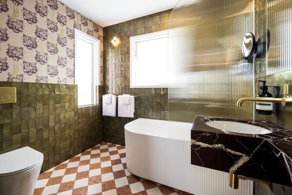 Medusa Boutique Hotel Deluxe Queen 18