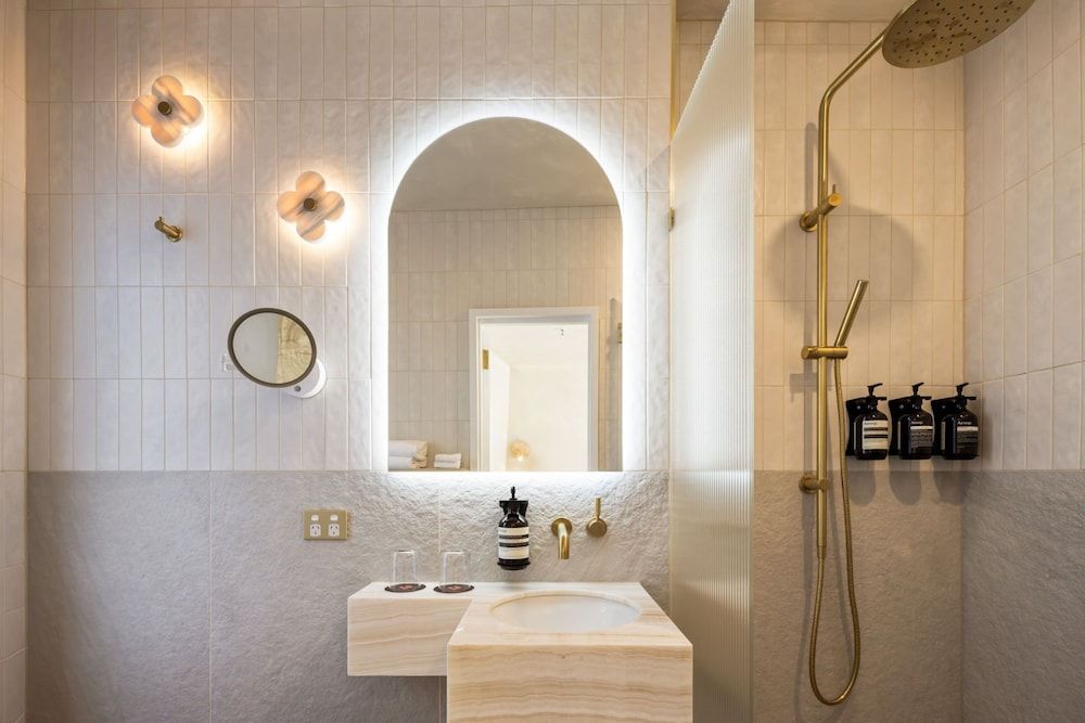 Medusa Boutique Hotel Deluxe Queen 22