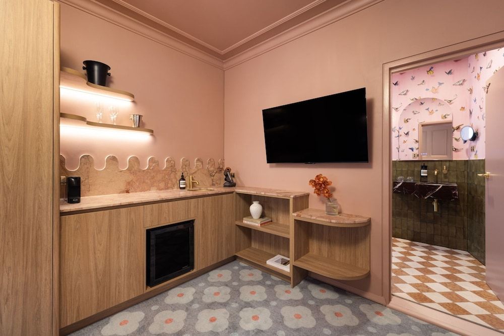 Medusa Boutique Hotel Deluxe Queen 32