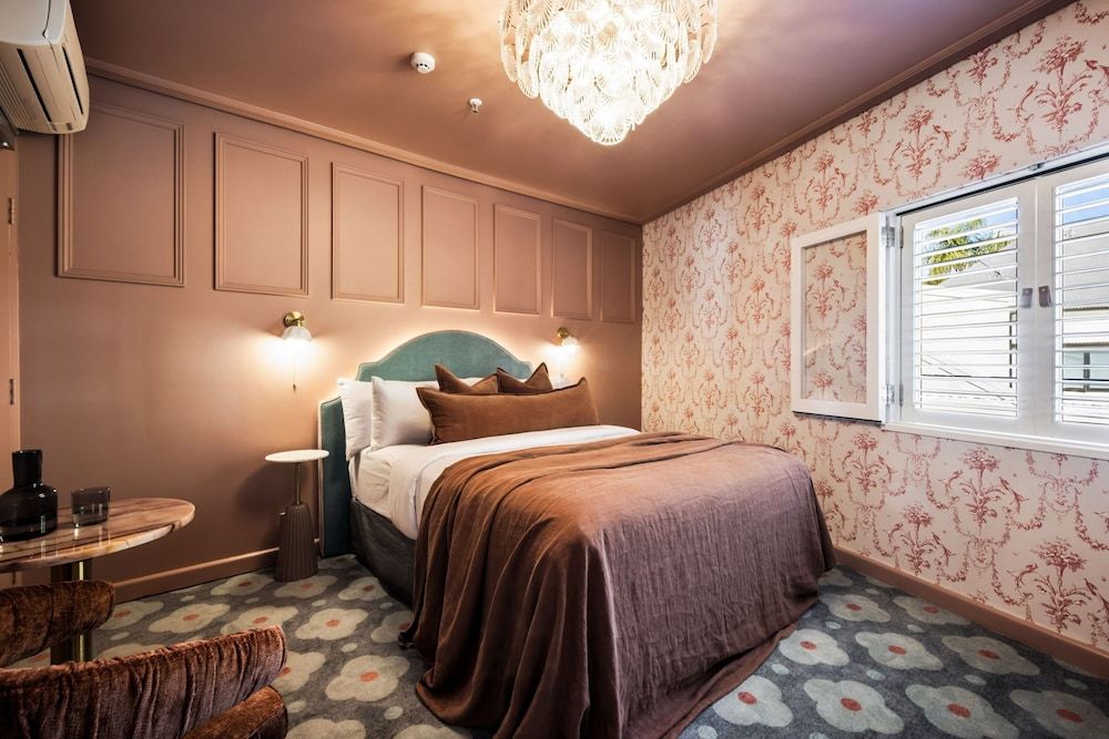 Medusa Boutique Hotel Deluxe Queen 4