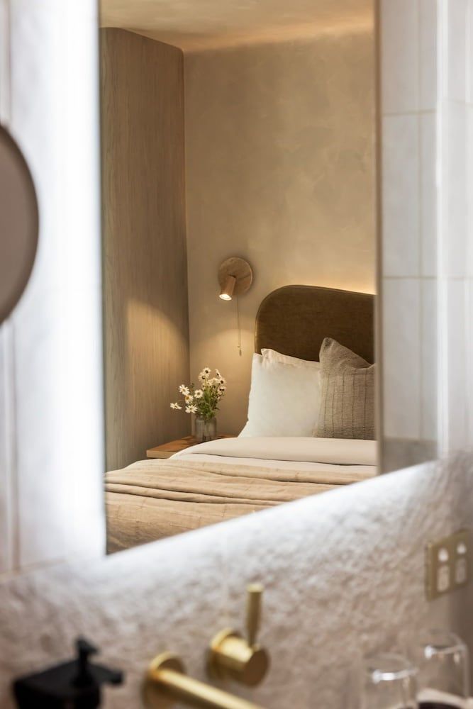 Medusa Boutique Hotel Deluxe Queen 15