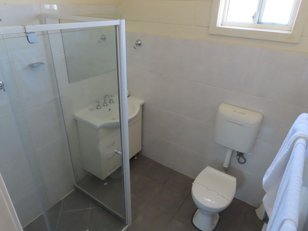 Ceduna East West Motel 2 Rooms Family 4