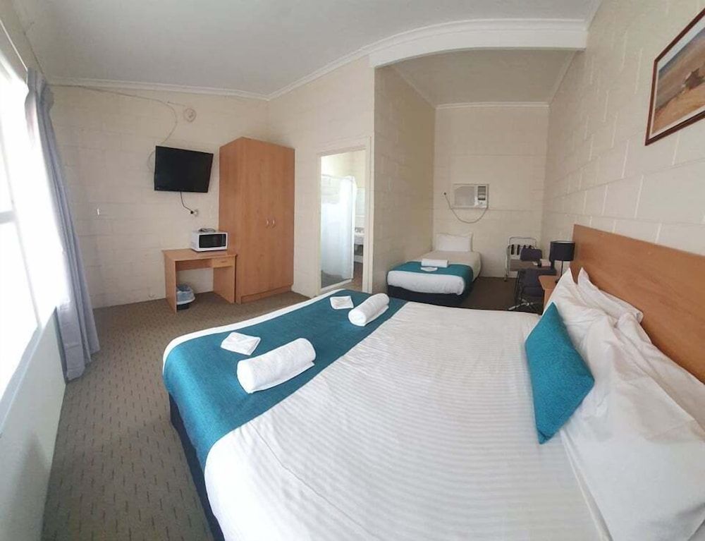 Ceduna East West Motel Standard Twin Room 3