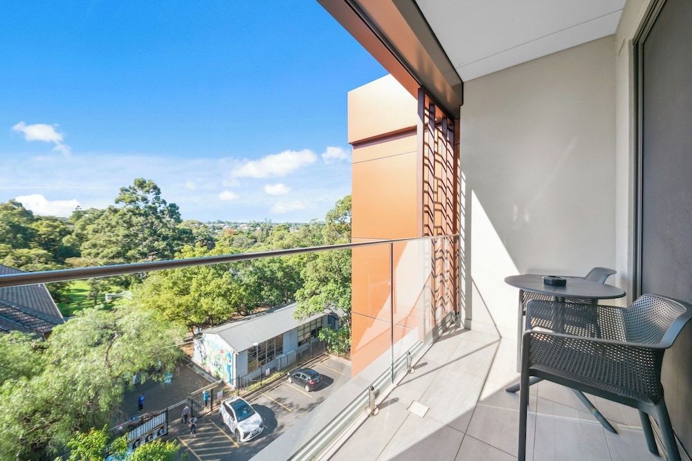 Studio 8 Residences - Adults Only Deluxe Twin Studio with balcony 4