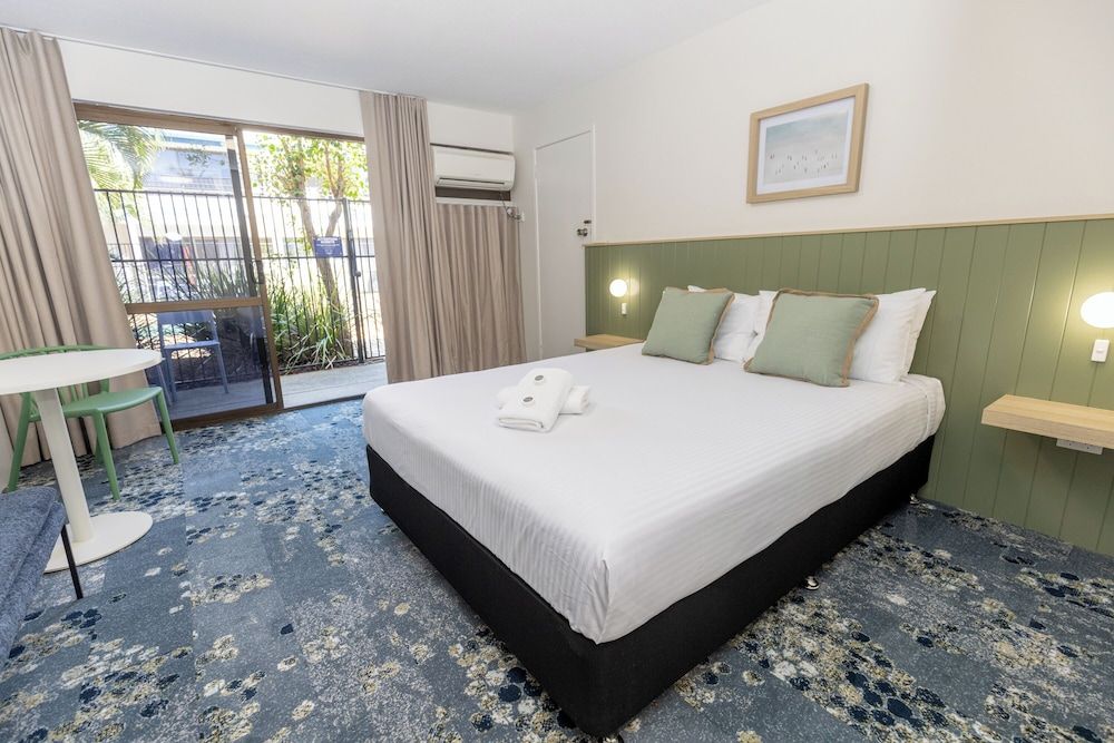 Currimundi Hotel Motel Double Room 3