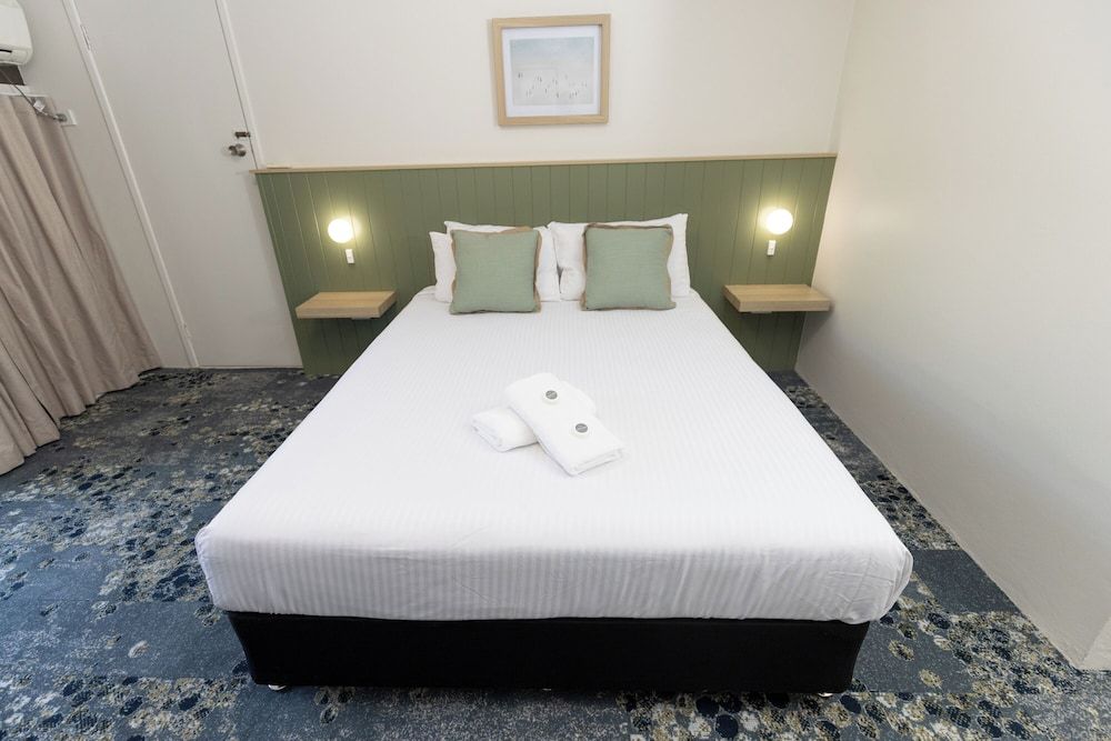 Currimundi Hotel Motel Double Room 5