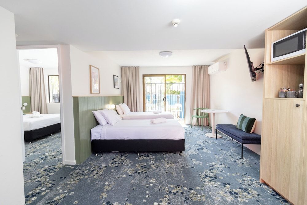 Currimundi Hotel Motel Family Room 7