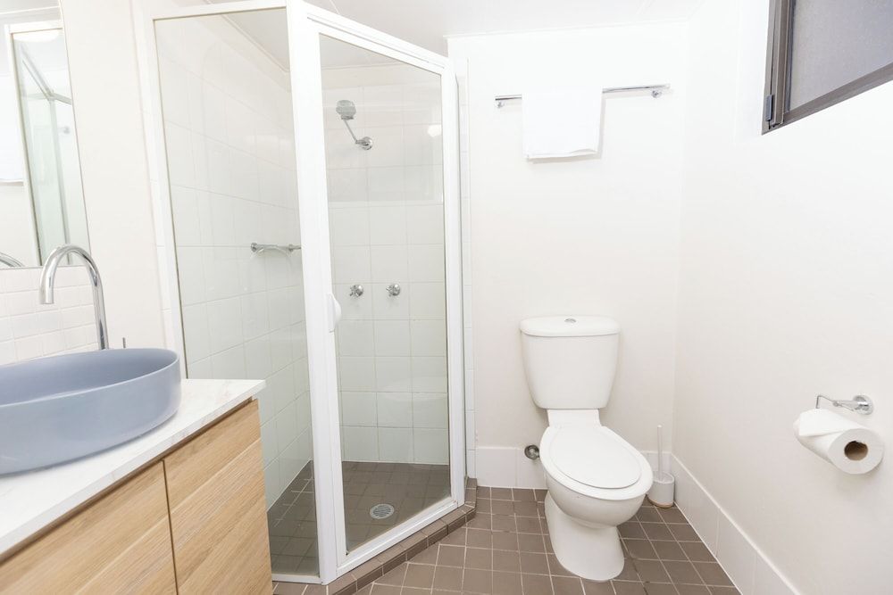 Currimundi Hotel Motel Triple Room 10