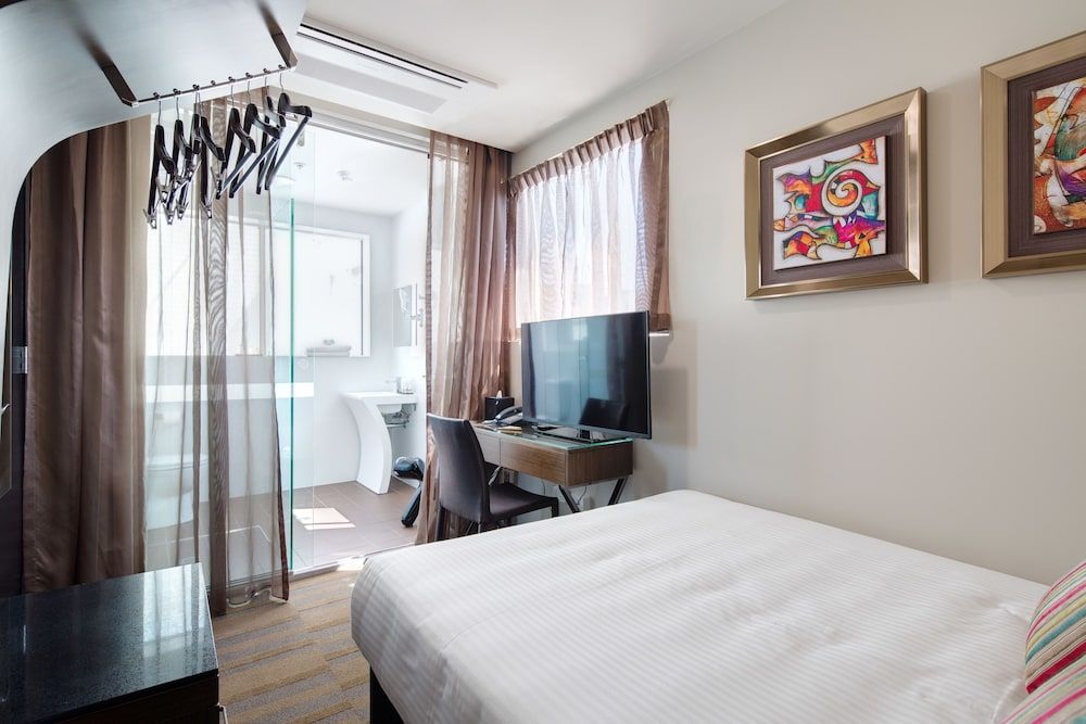 57 Hotel Mini Disco Double 2