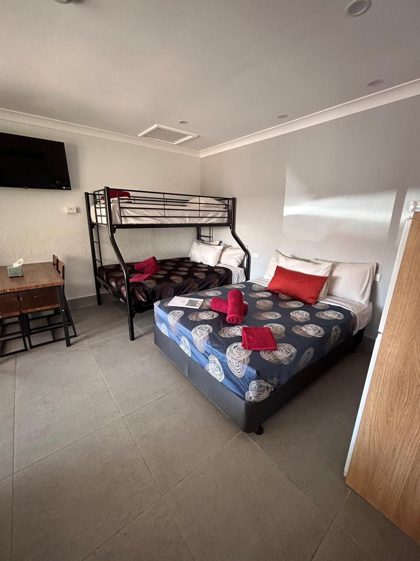 Beagle Hotel Family 1 2