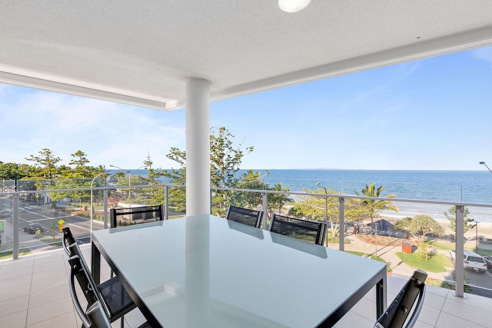 Salt Apartments 2 Bedroom Panoramic Apartment 7