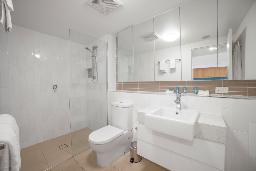 Salt Apartments 2 Bedroom Beachfront Apartment 3