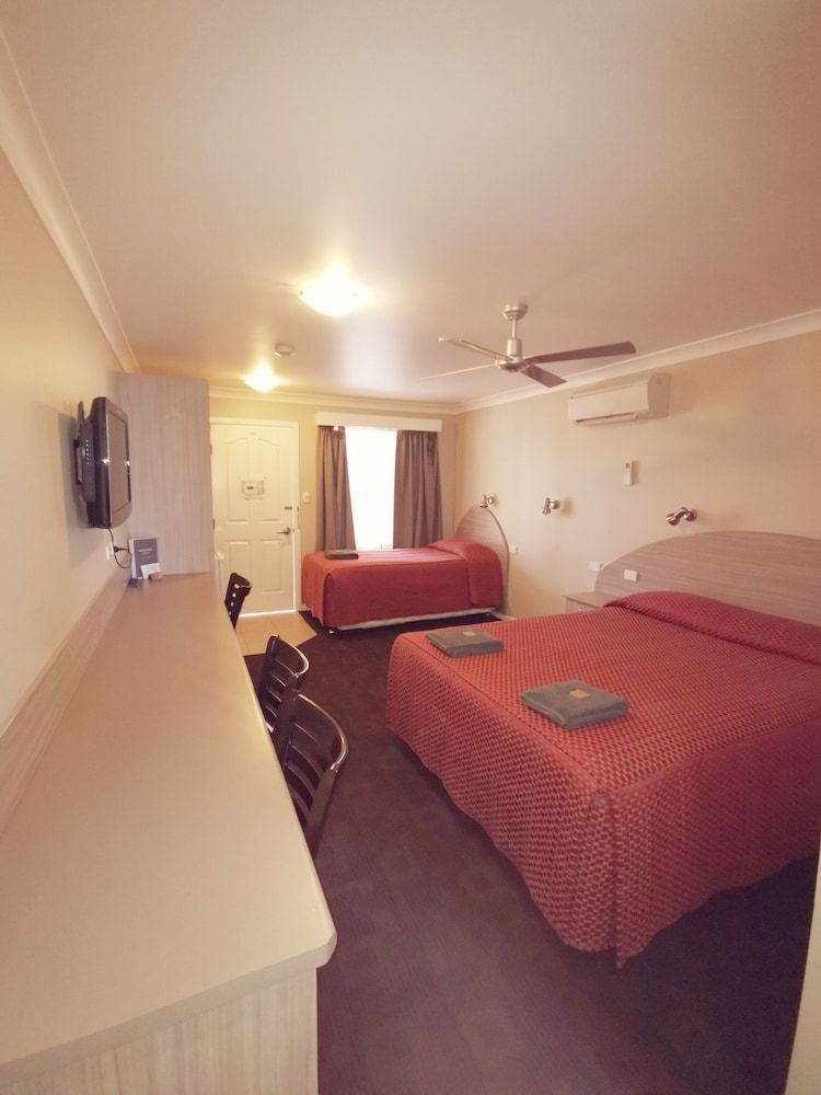 Bellview Motel Twin Room, Non Smoking (DELUX TRIPLE)