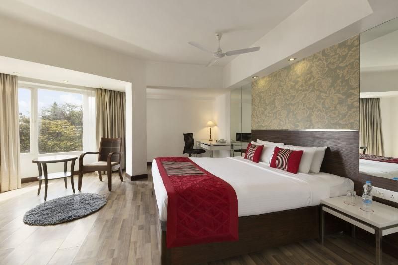 SINGLE Club Deluxe Single Room
