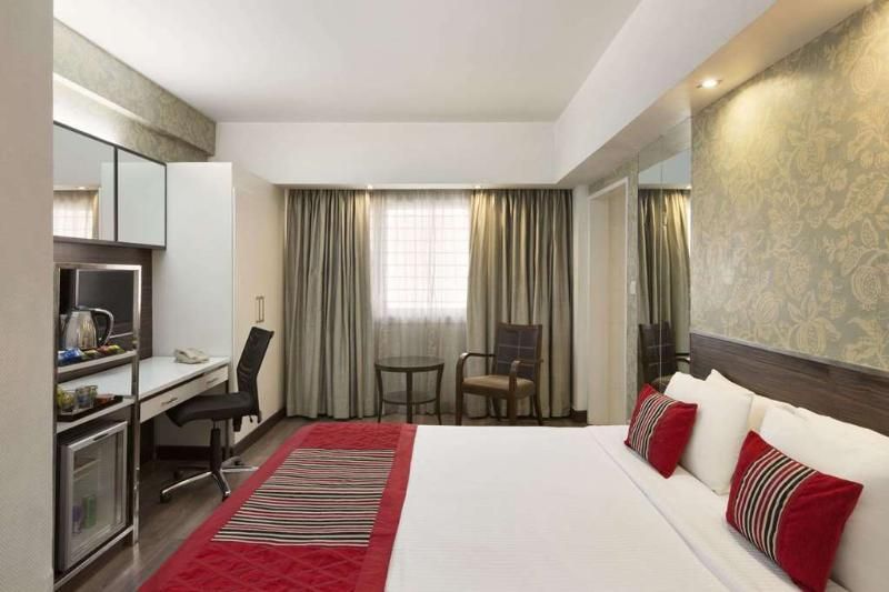 SINGLE Deluxe Single Room