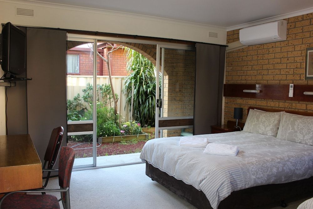 Executive Spa Suite