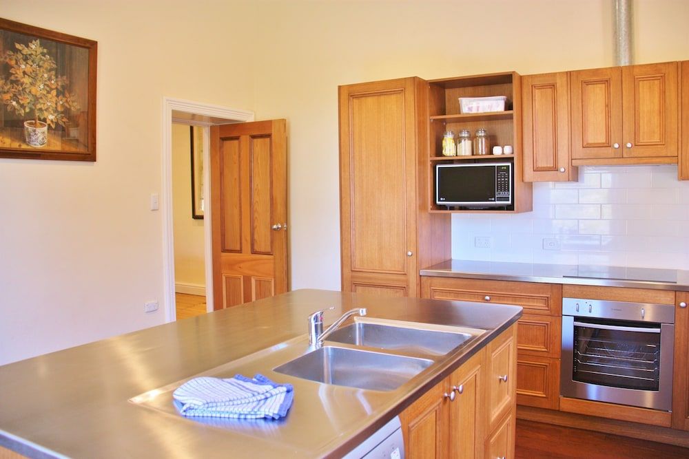 Bungaree Station Manager's House (up to seven guests) 5