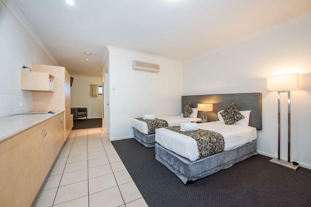 Coral Cay Resort Family self-contained Suite 2