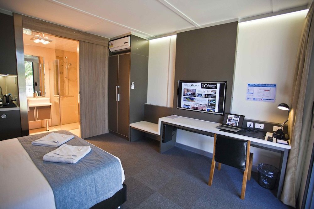 Kings Park Standard Queen Room 3