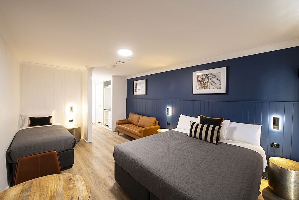 Southend Hotel Superior Triple Room 2