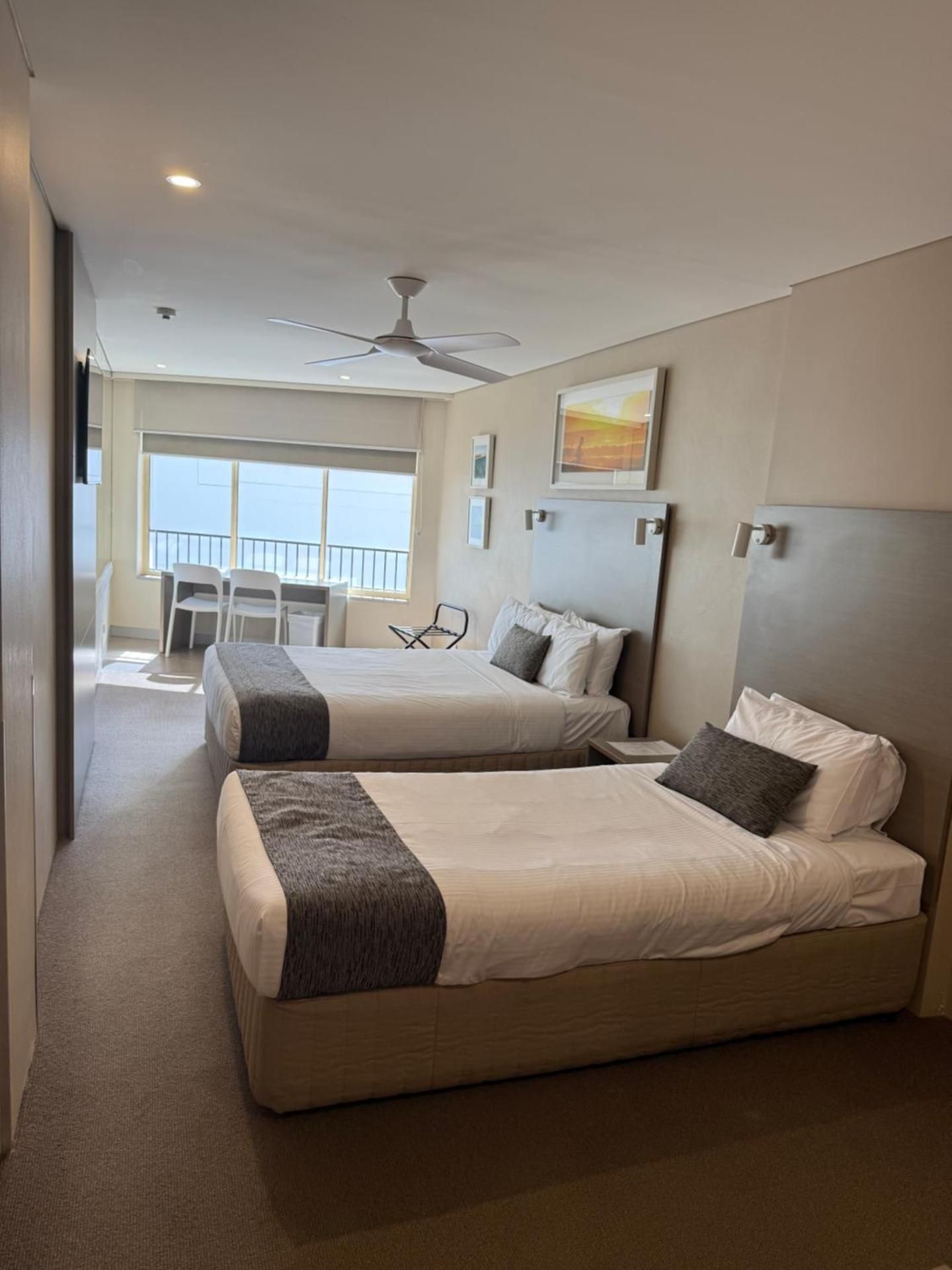 Motel Queen and Single Beach View
