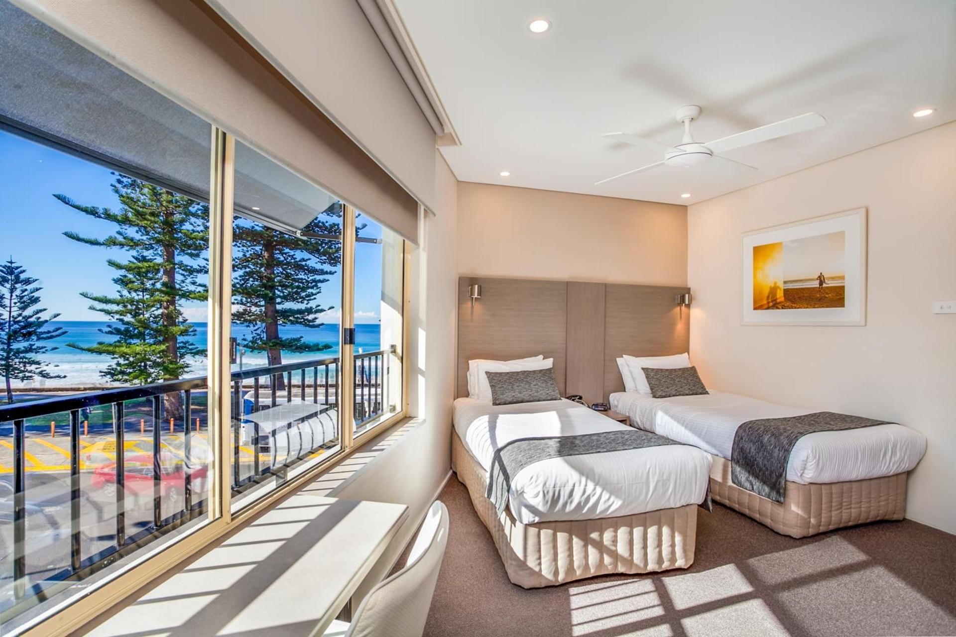 Motel Twin Bed Ocean View